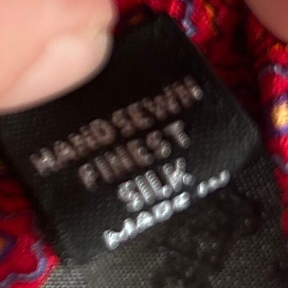 Robert Talbott Tie Silk Red Hand Sewn Diamond patterned wave - Picture 8 of 9